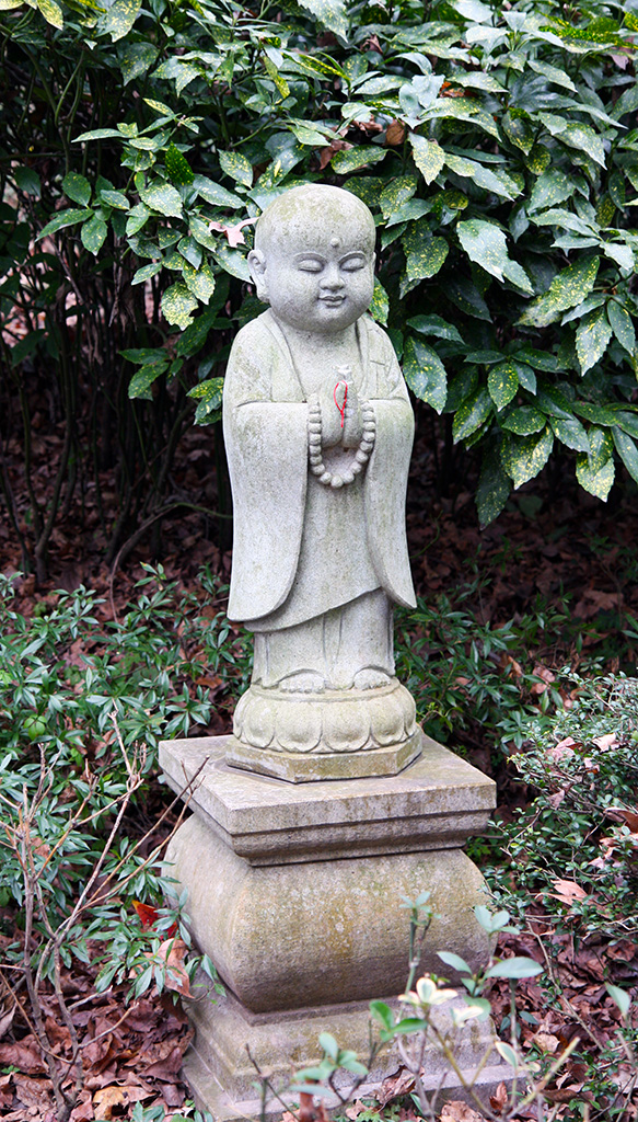 Feilai Statue