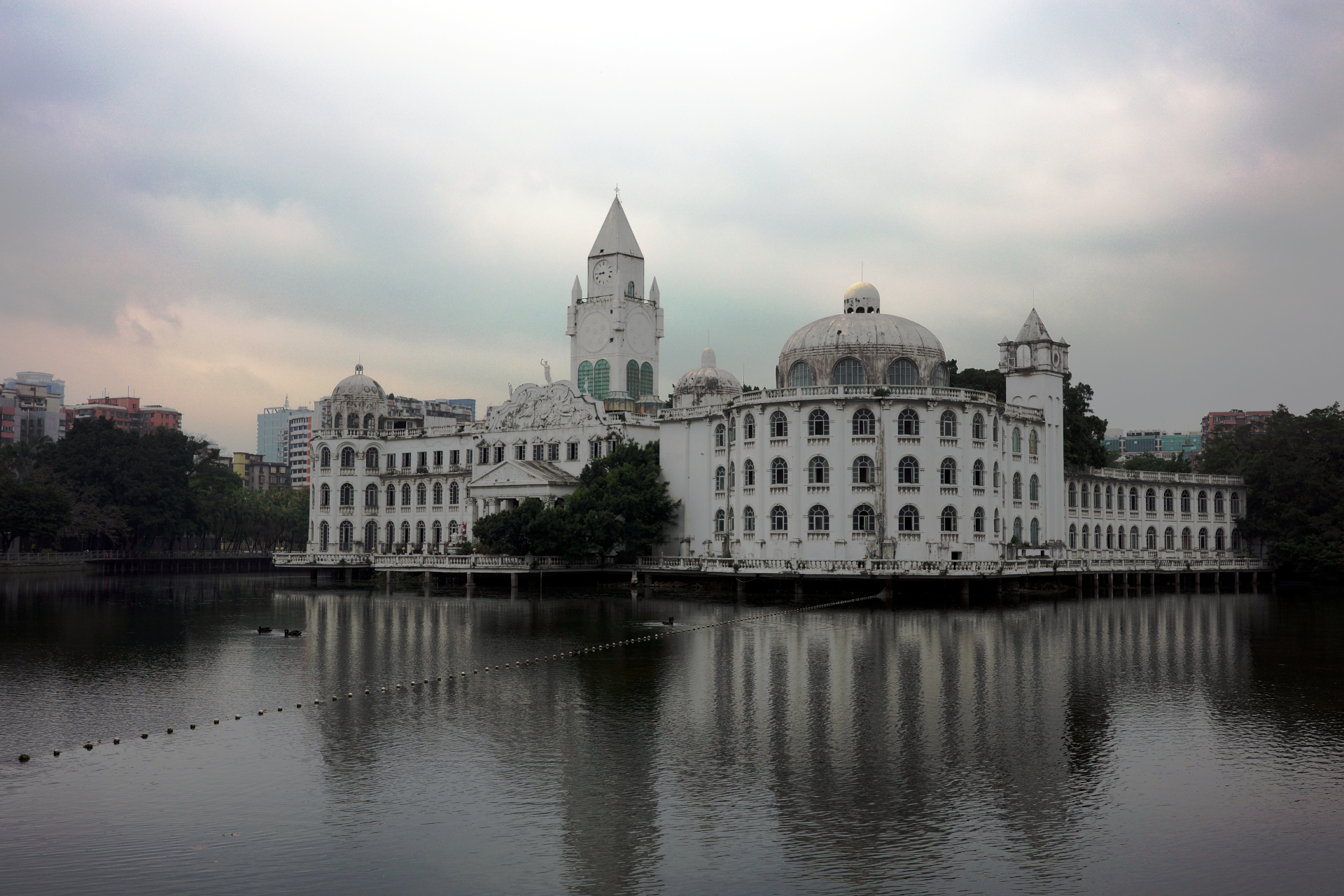 Architecture in Liuhua Park