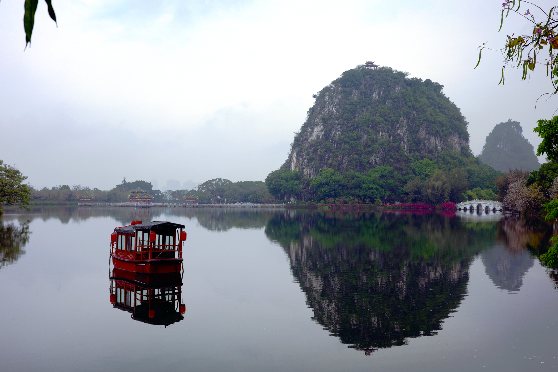 Seven Star Crags behind a lake